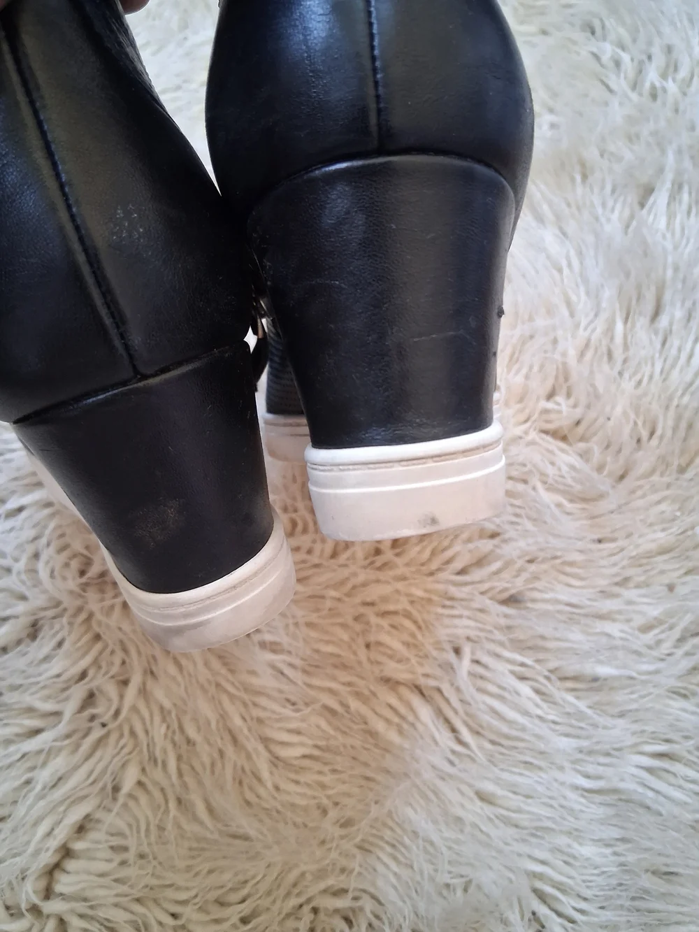 Paolo black leather